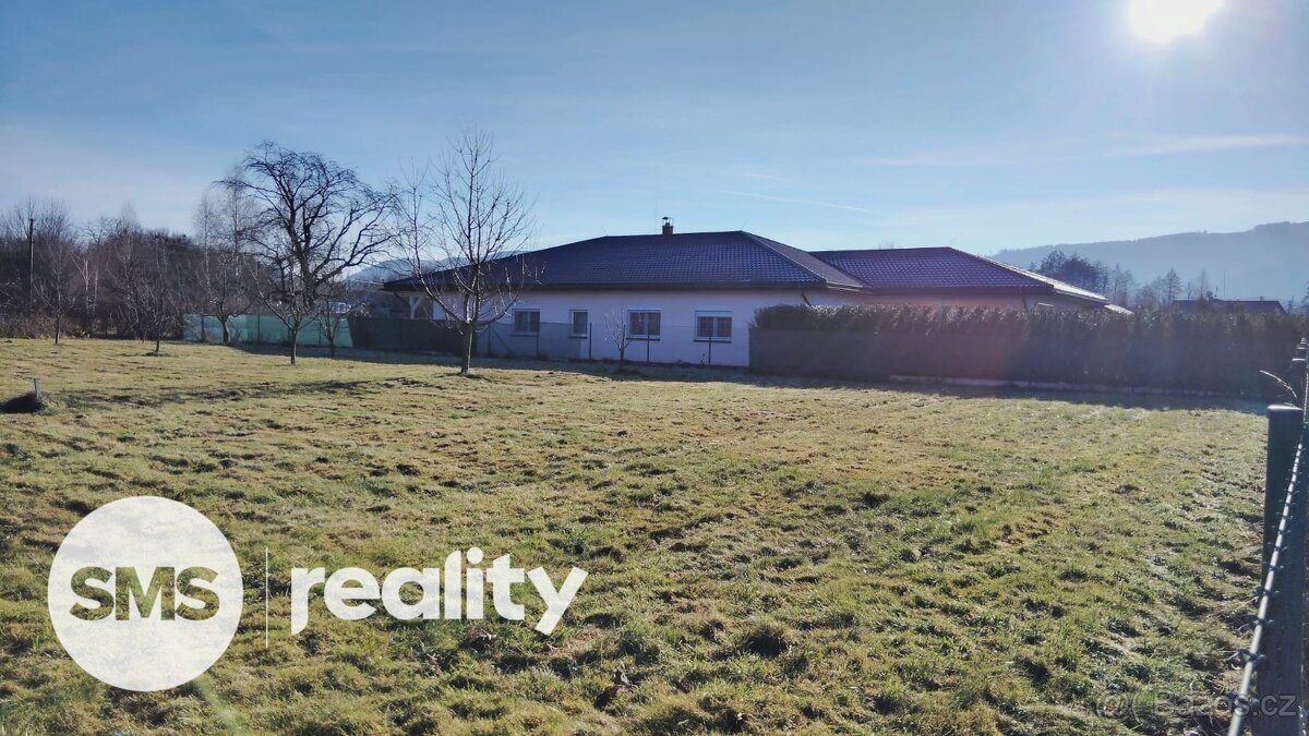 Nabízíme krásný dům o velikosti 5+1. - 8