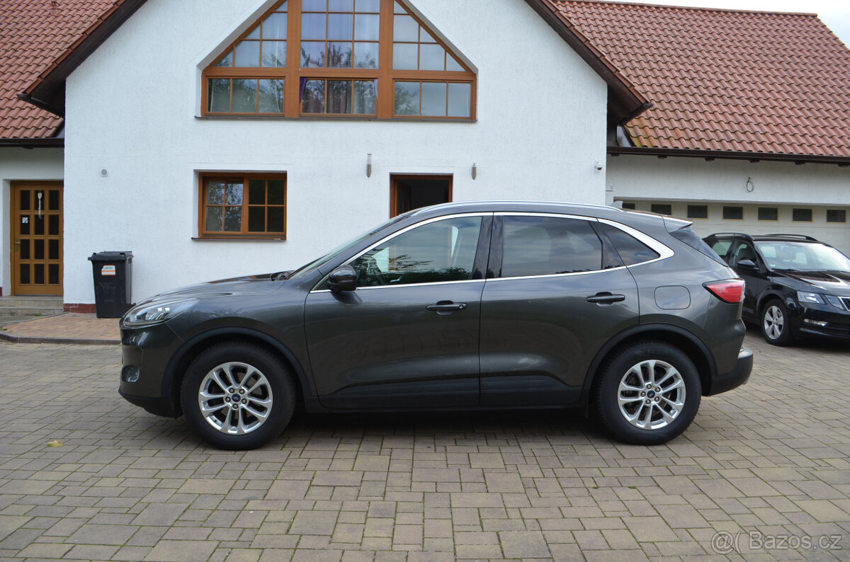 PRODÁM FORD KUGA TITANIUM 1.5TDCI 2021 AUT. NOVÝ MODEL - 8
