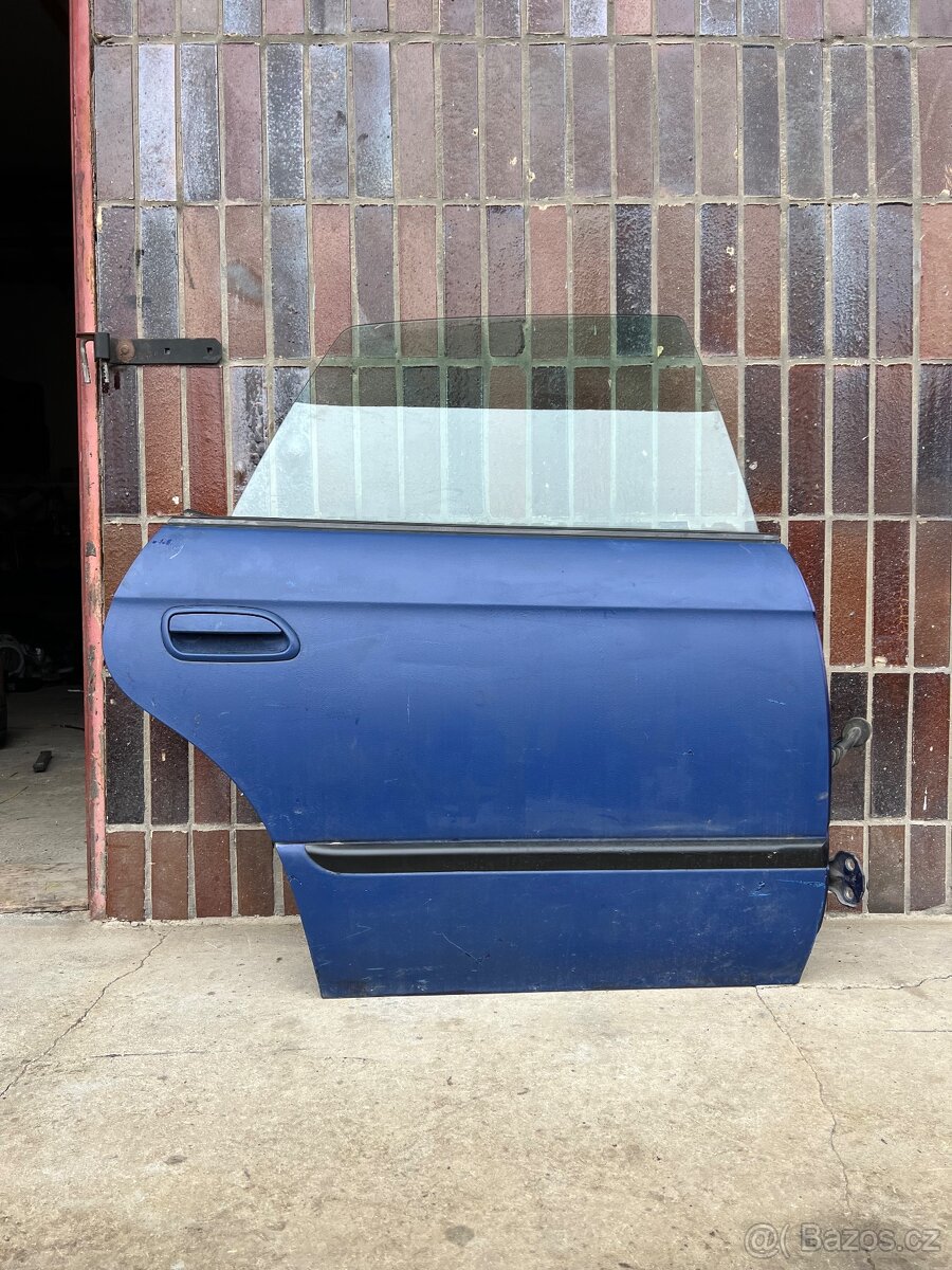 Dveře Subaru Legacy sedan BH (3. generace) - 8