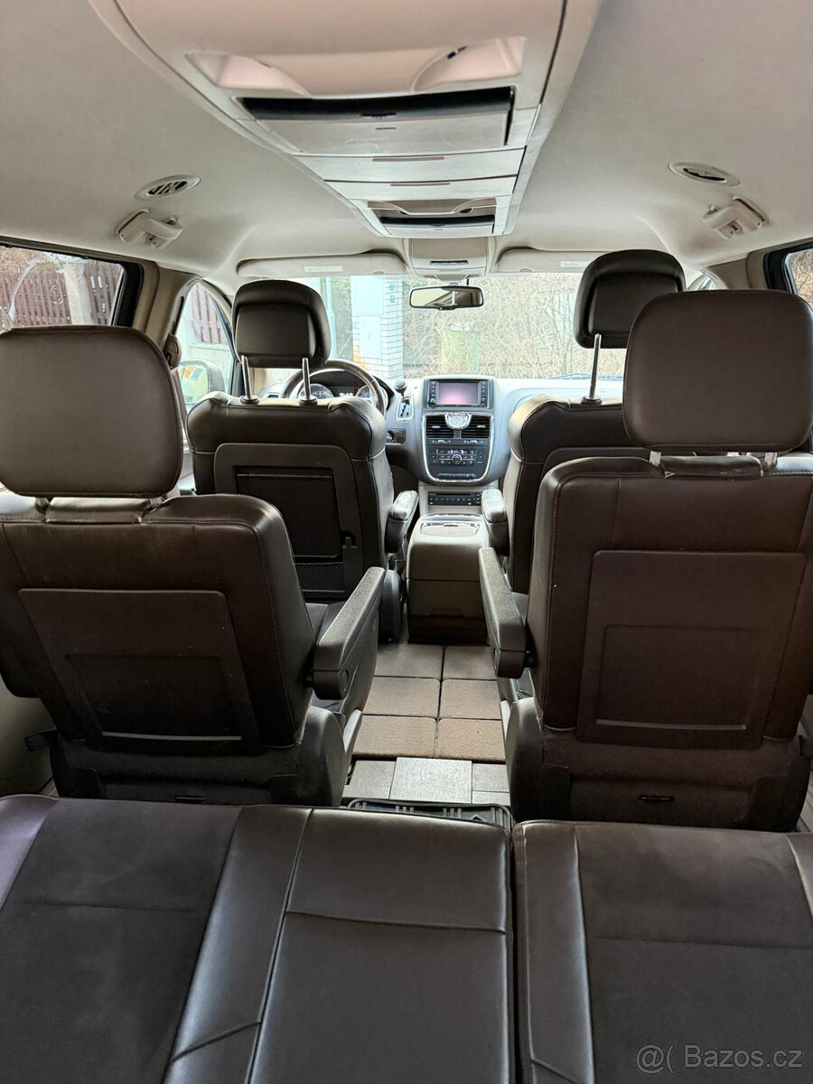 Lancia Voyager 2.8 CRD, automat, 7 míst - 8