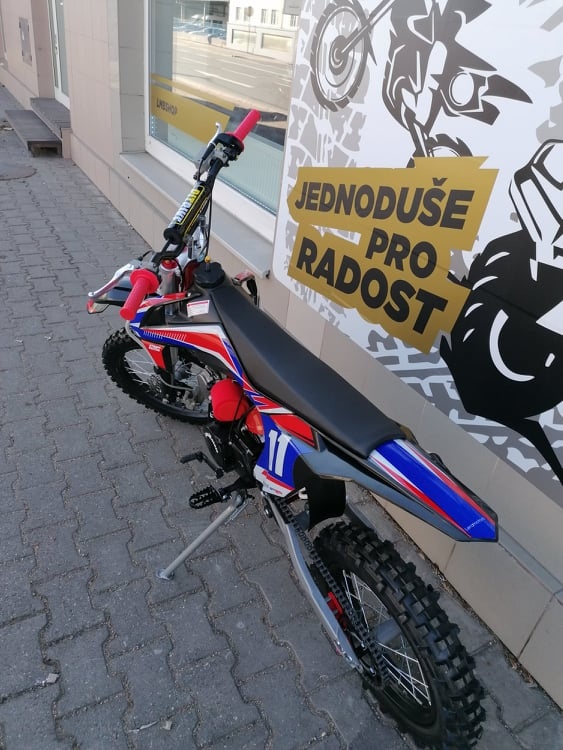 Pitbike Shark 125cc 17/14 E-start červená - 8