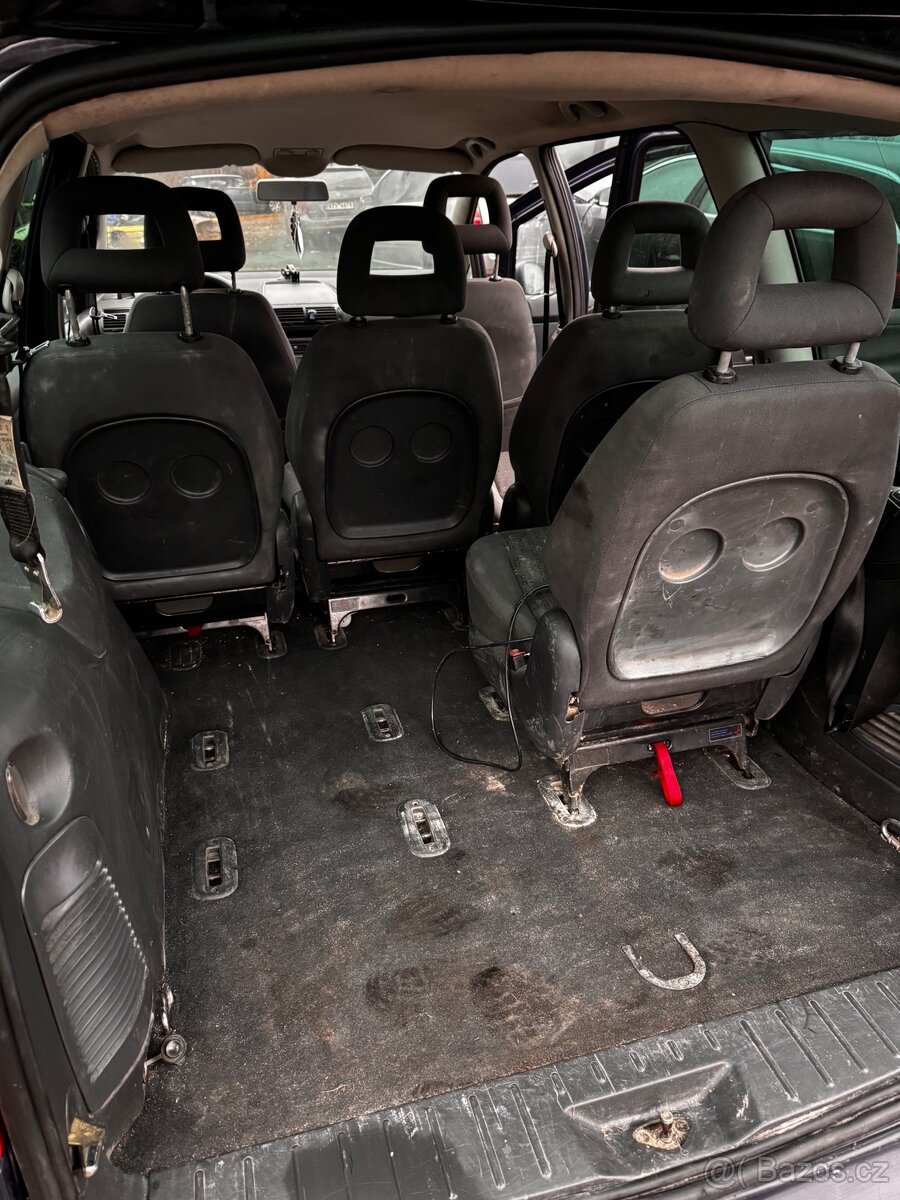 Prodám Volkswagen Sharan 2004 - 8