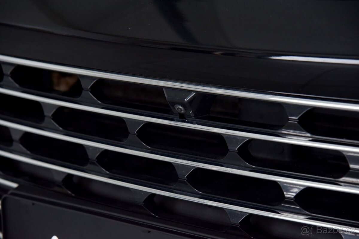 Kuga 2.5 Duratec HEV Titanium X AWD eCVT, LED, ACC, Kamera - 8