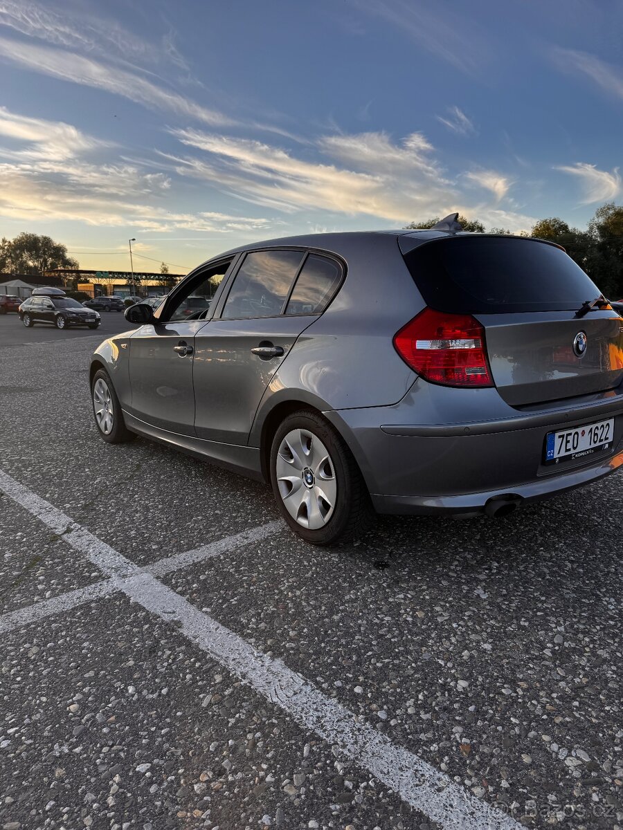 BMW e87 118i - 8