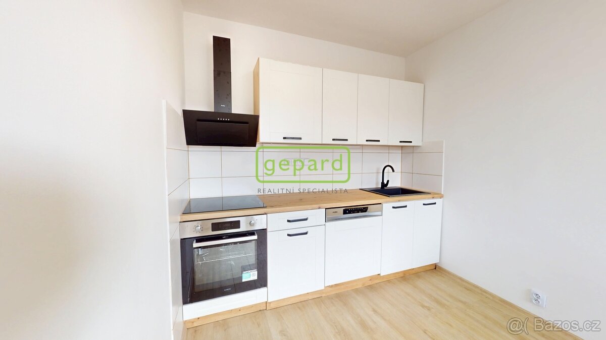 Prodej bytu 3+1 68 m² Sídliště pionýrů, Úštěk - 8