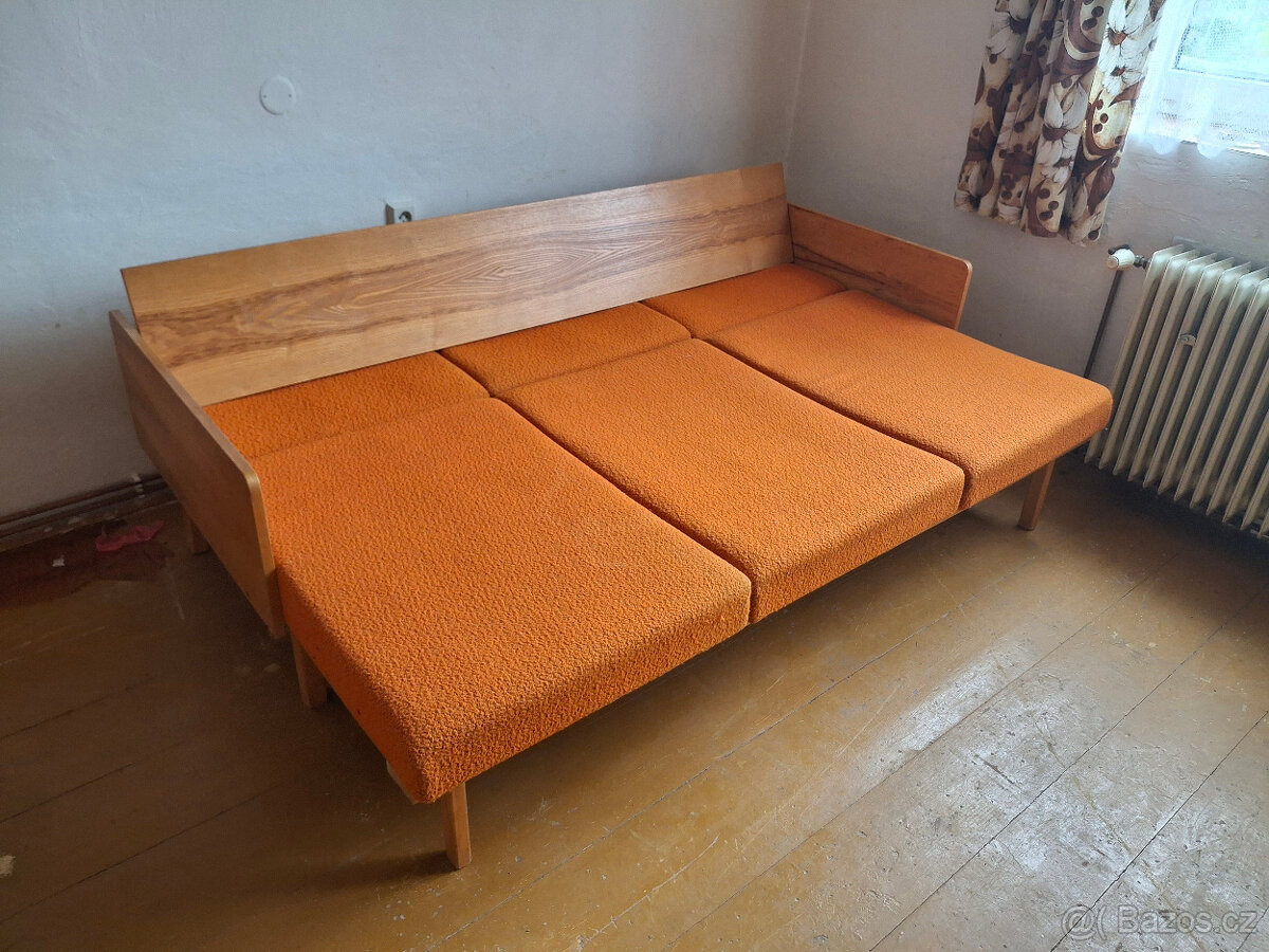 NÁBYTEK ZE 70. LET. - 8
