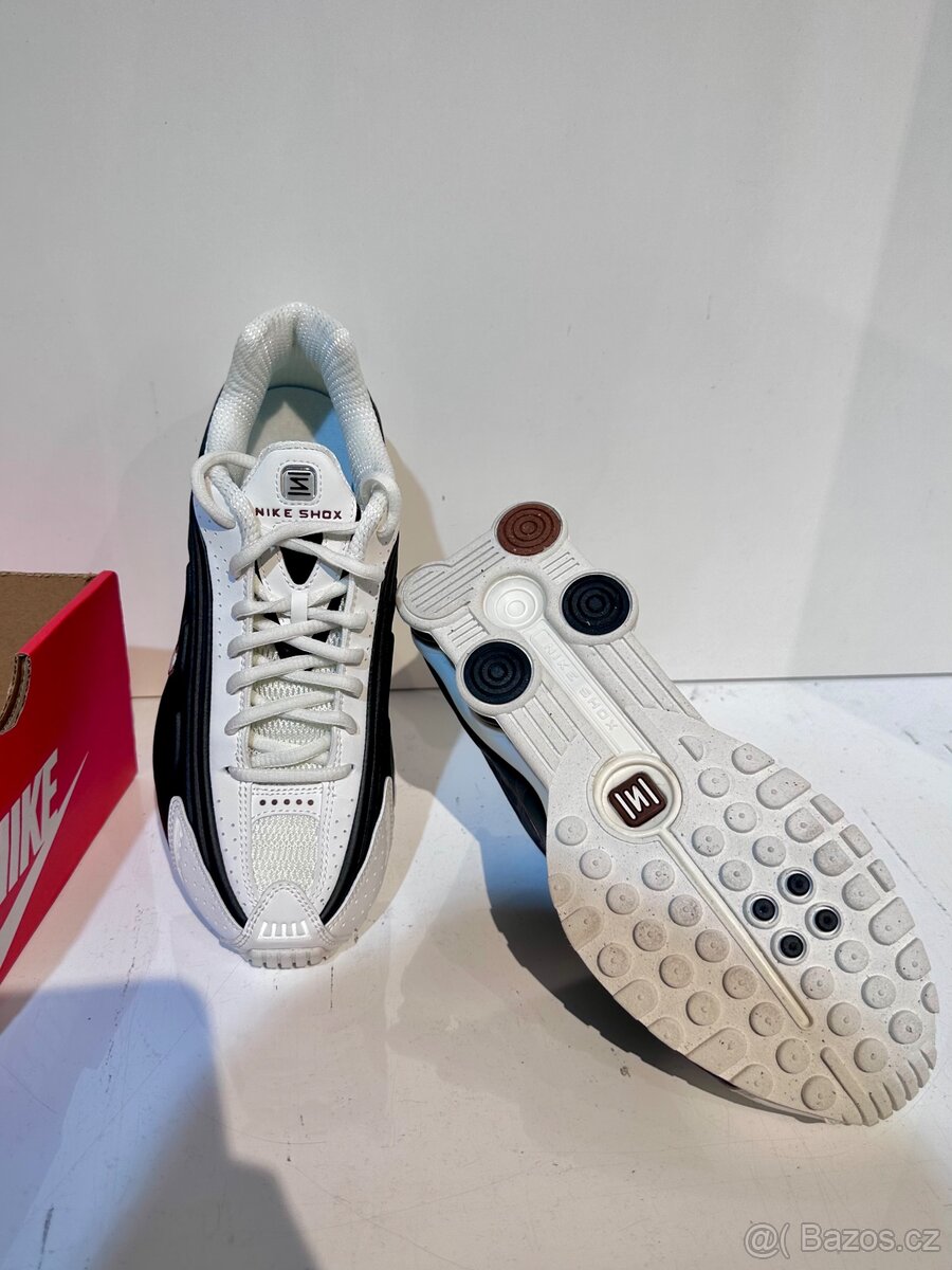 NIKE SHOX R4 - 8