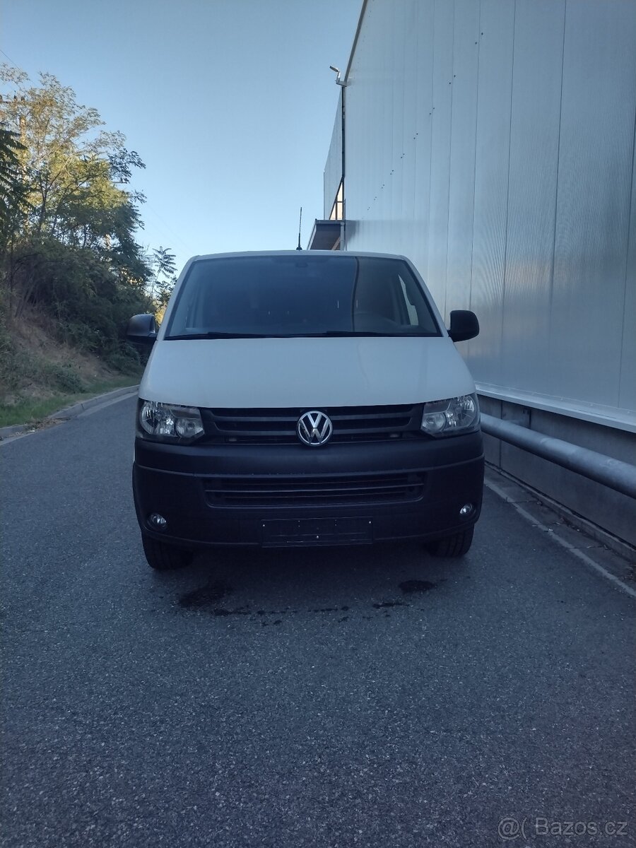 VW Transporter T5.1 2.0TDI - - DSG - 8