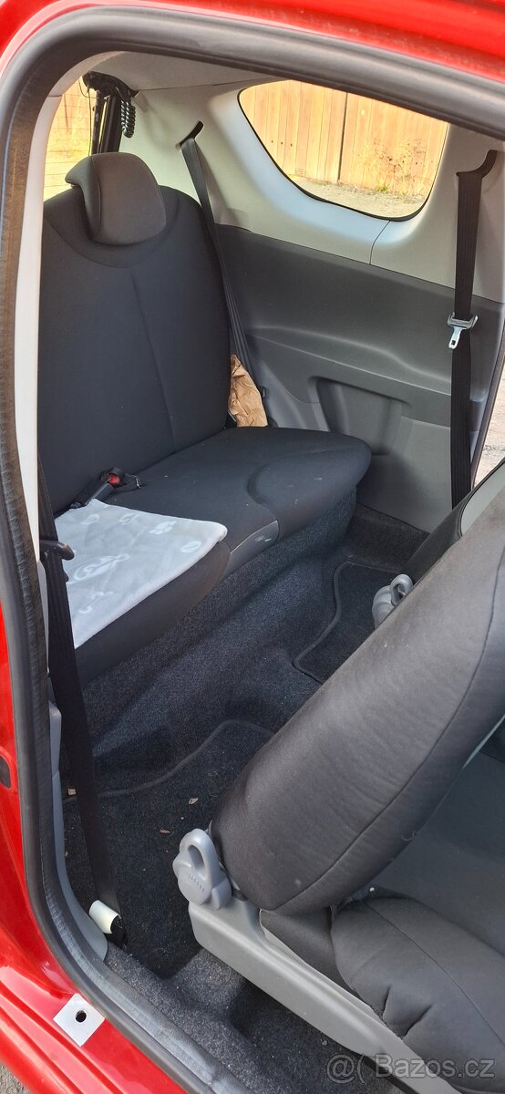 Toyota AYGO 1.0i 50kw - 8