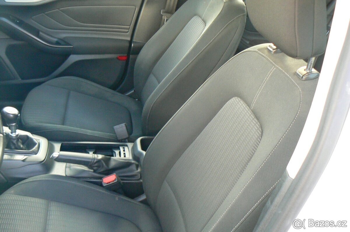 Ford Focus Combi 1.0 ECO BOOST- 2020 DPH ČR - 8