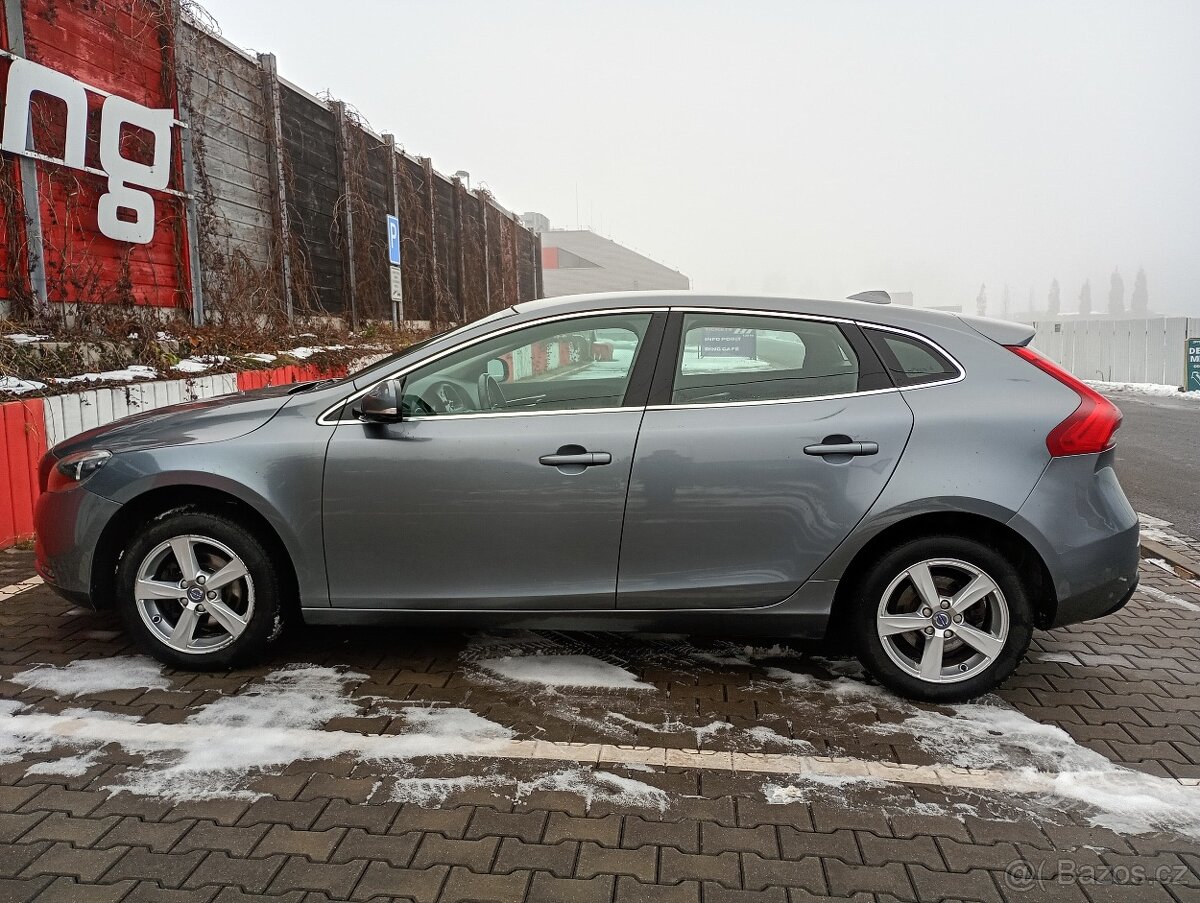 Volvo V40 1,6 diesel r.v. 2016 MANUAL - 8