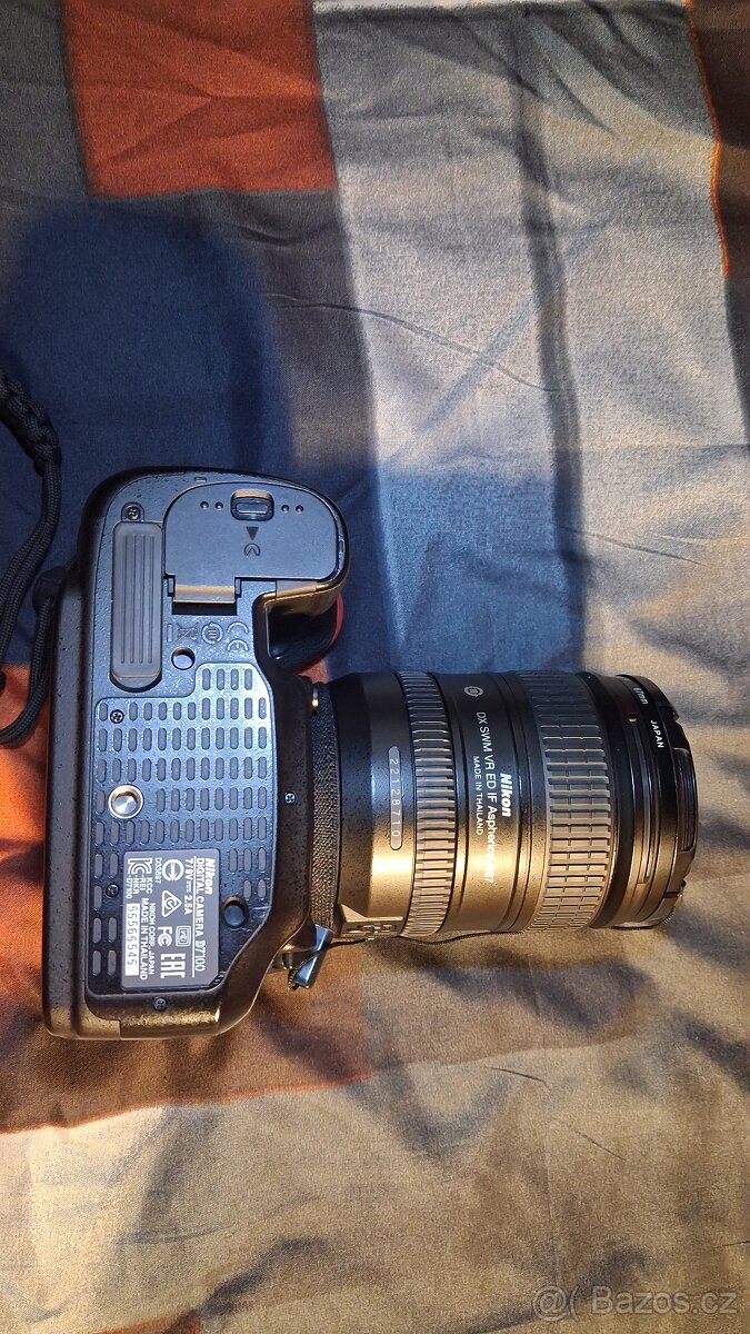 Nikon D7100 + AF-S DX Nikkor 16-85mm f/3.5-5.6 ED VR - 8