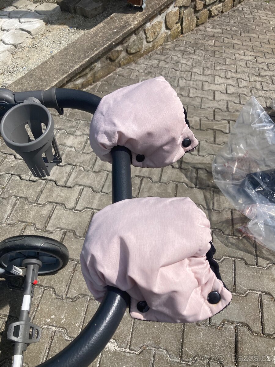 Prodáme kočárek 3v1 - 8