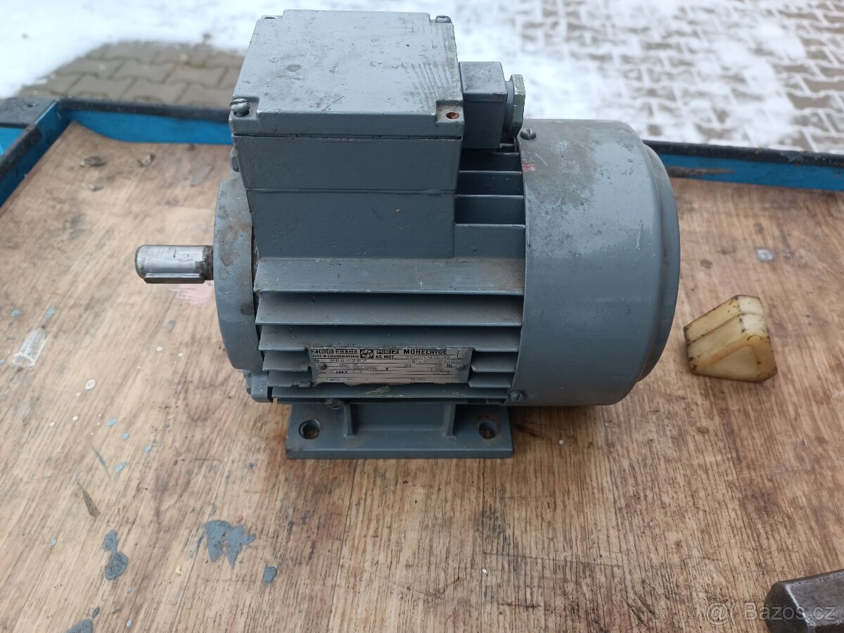 Elektromotor motor 400v 550W 1380ot - 8