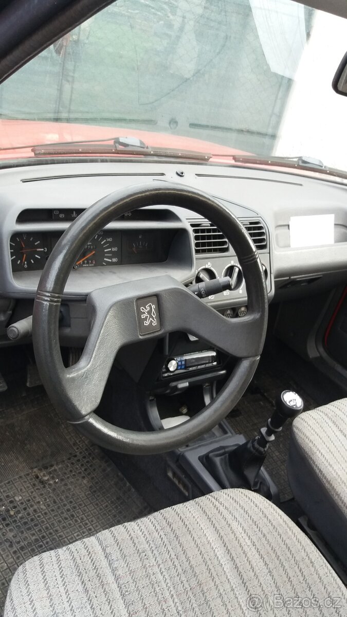 Peugeot 205 1.8 GDR - 8