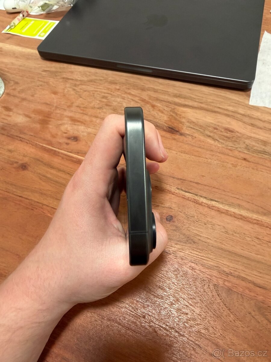 iPhone 15 Pro 128GB - 8
