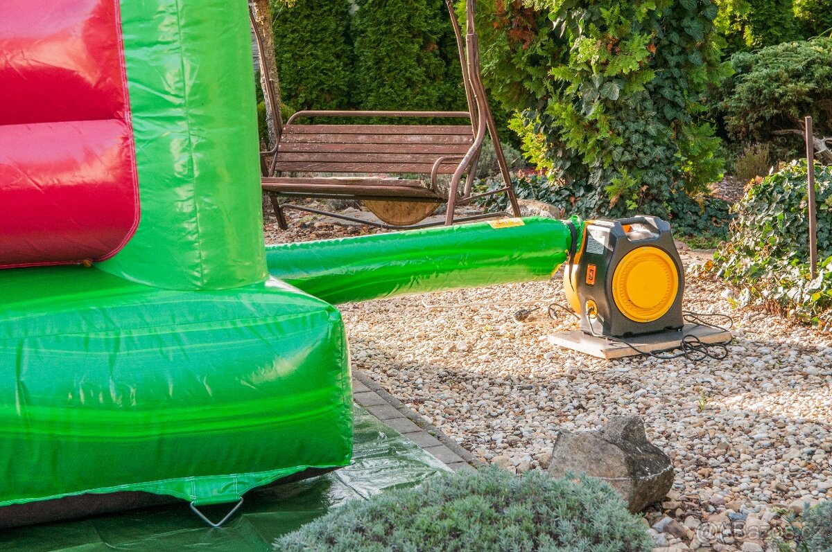 SKÁKACÍ HRAD DO INTERIÉRU 🏰 2.900,- CELÝ VÍKEND - 8