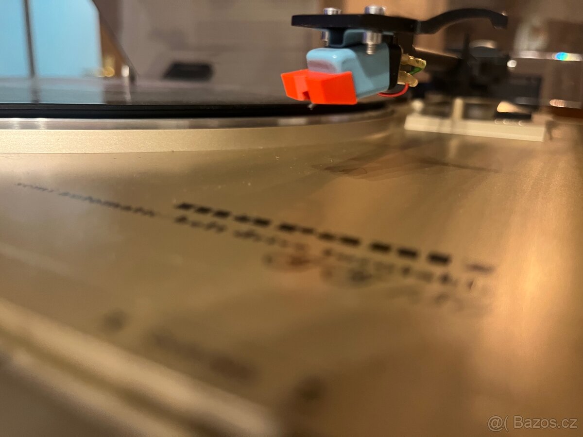 Gramofon MARANTZ TT130 - 8