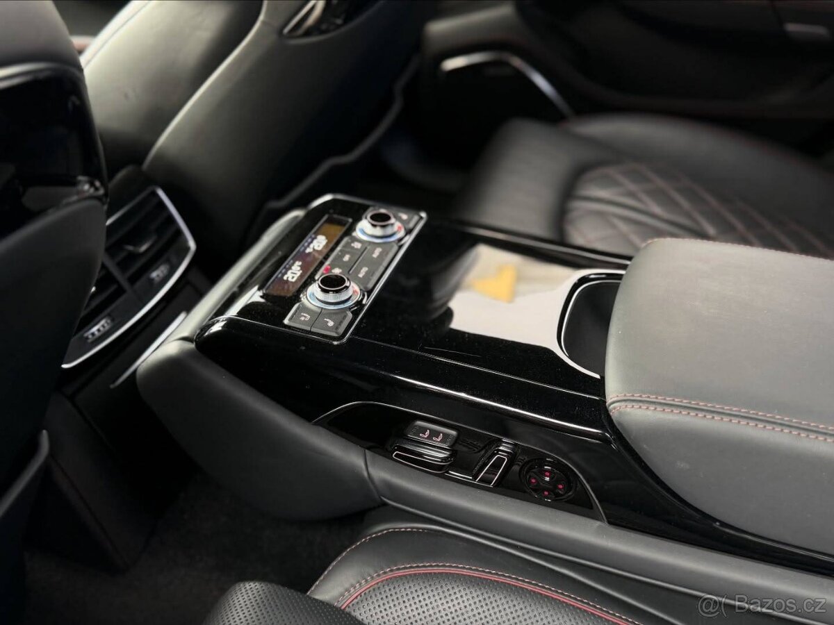 Audi S8 PLUS / Panorama / BangOlufsen - 8
