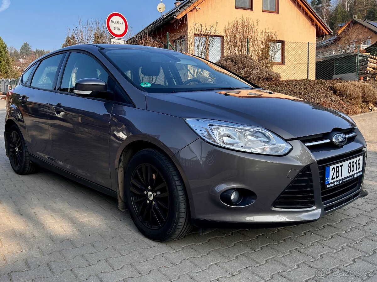 Ford Focus - 8