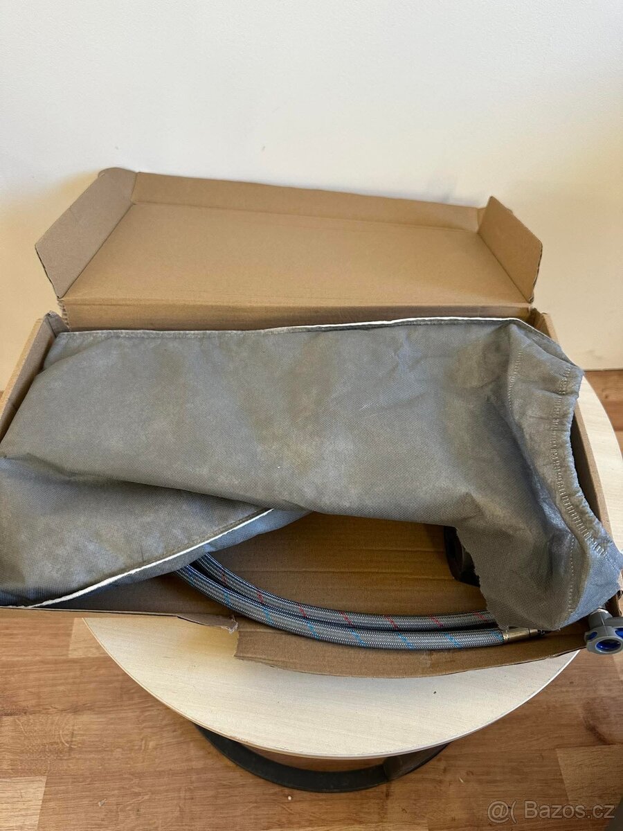 Dřez a baterie (1136) - 8