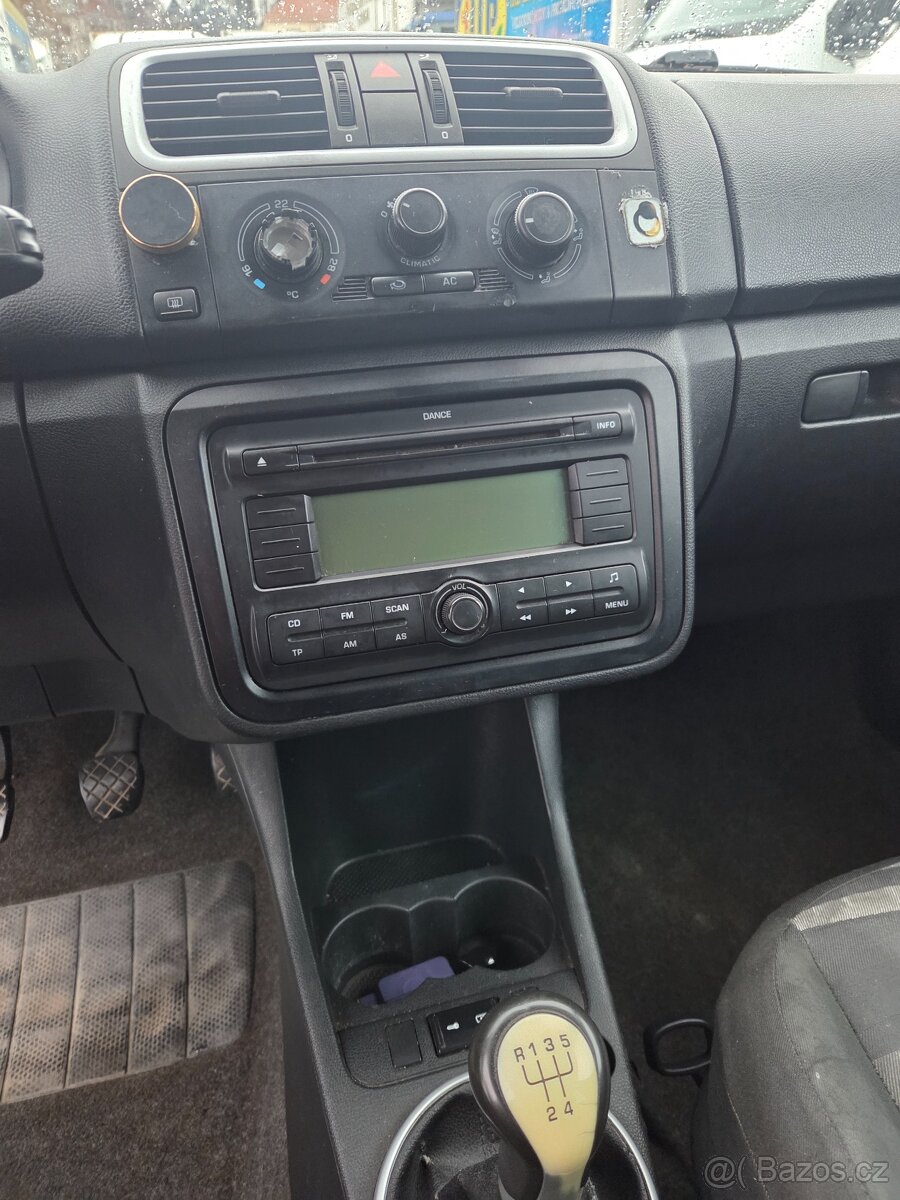 ŠKODA ROOMSTER 1.4 BENZIN - 8