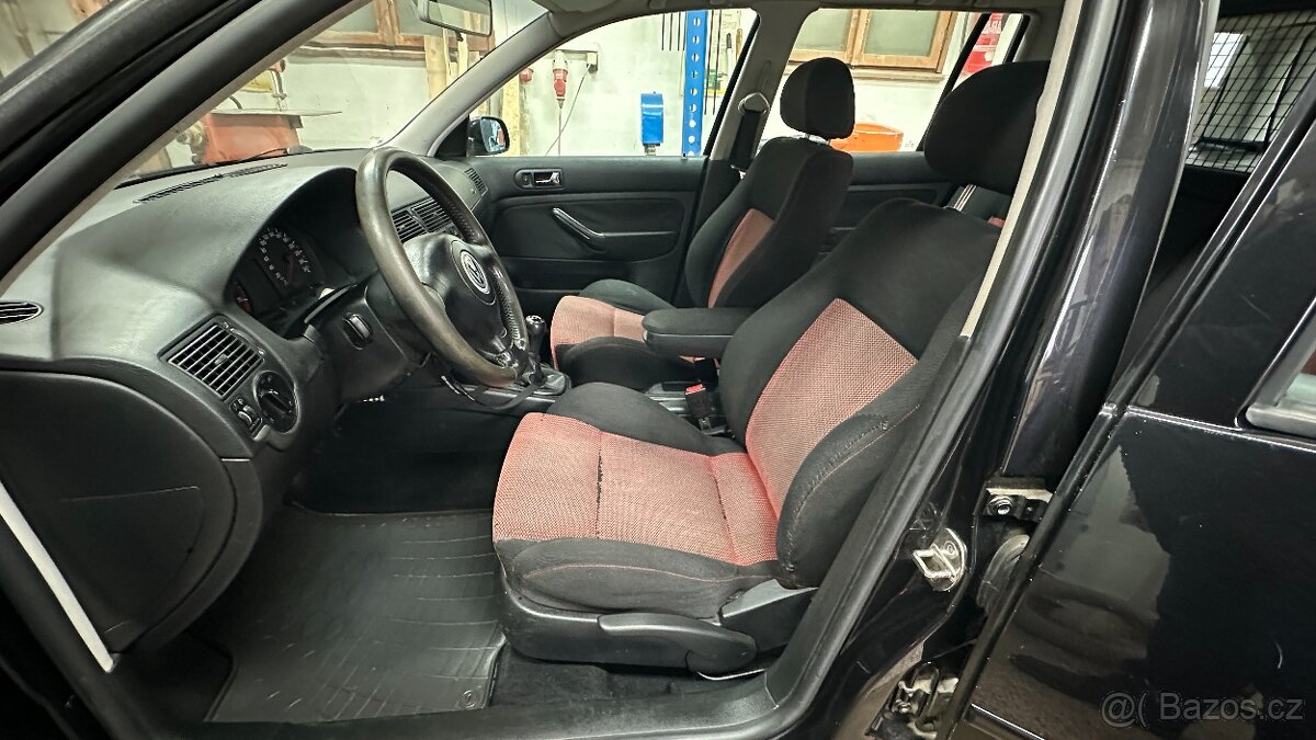 VW Golf 4 Variant 1.6 SR r.v. 2000 - 8