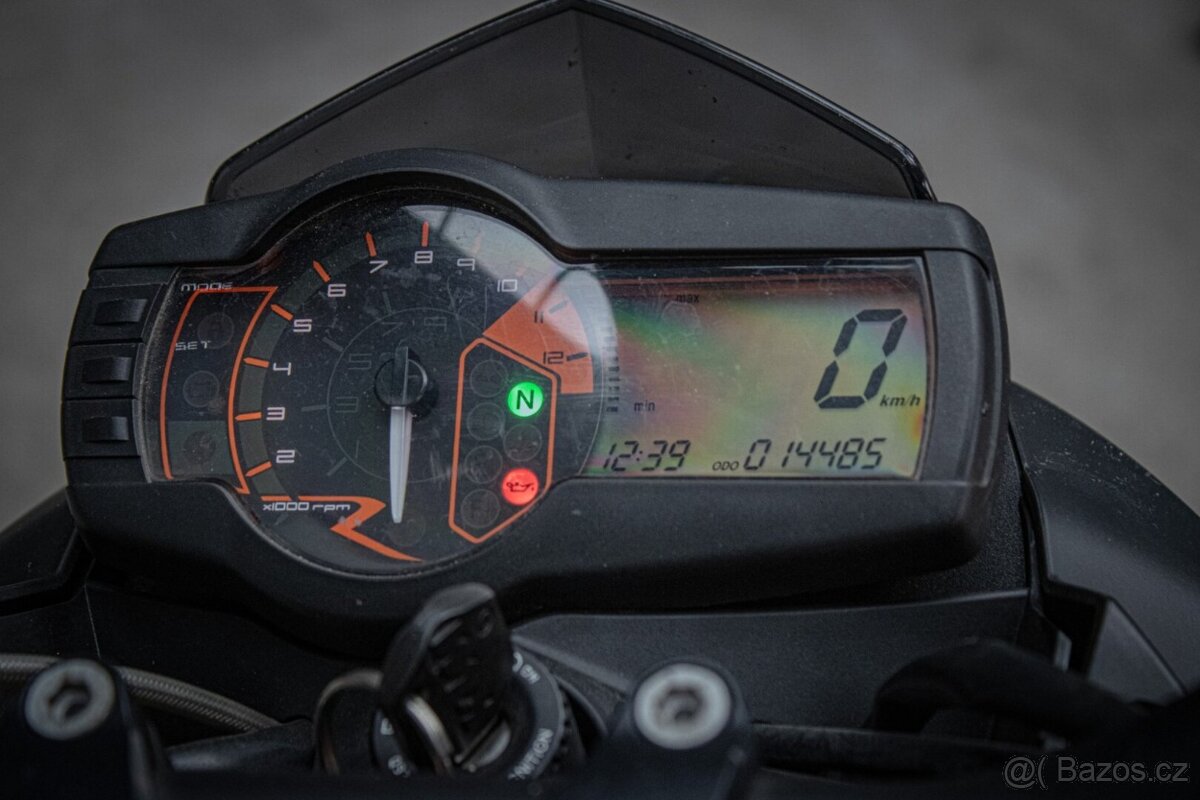 KTM 990 Super Duke R - 8