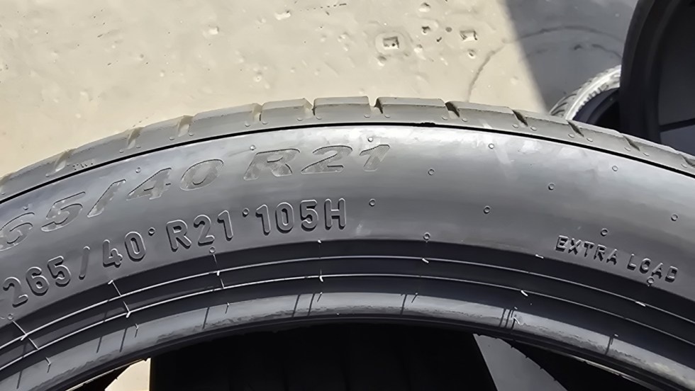 Letní pneu 265/40/21 Pirelli - 8