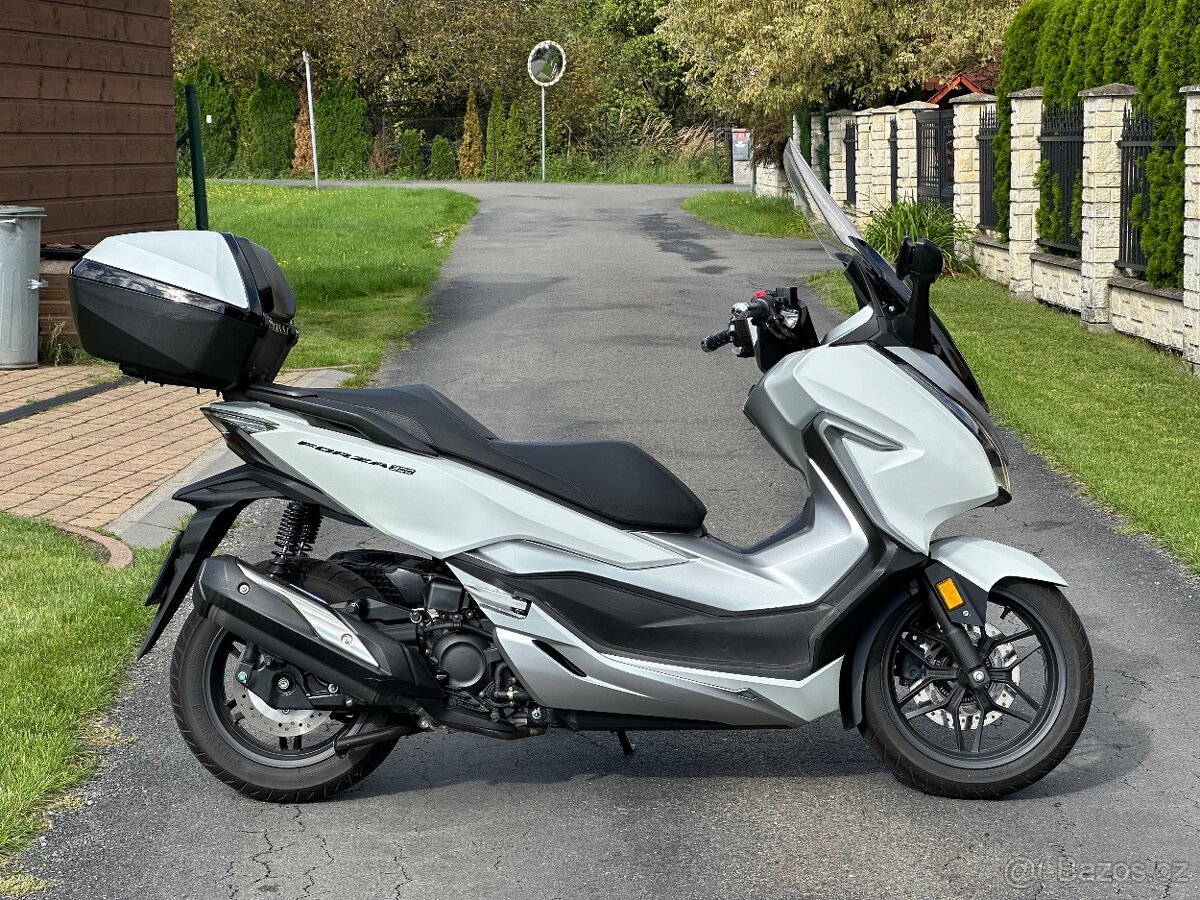 Honda Forza 300 ABS - 8