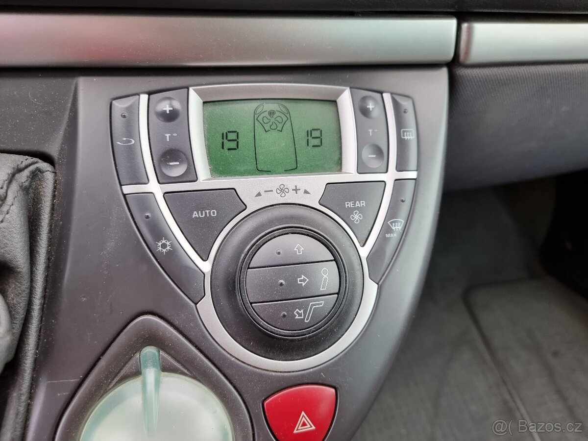 Peugeot 807 2.2 HDi - na náhradní díly, platná TK - 8