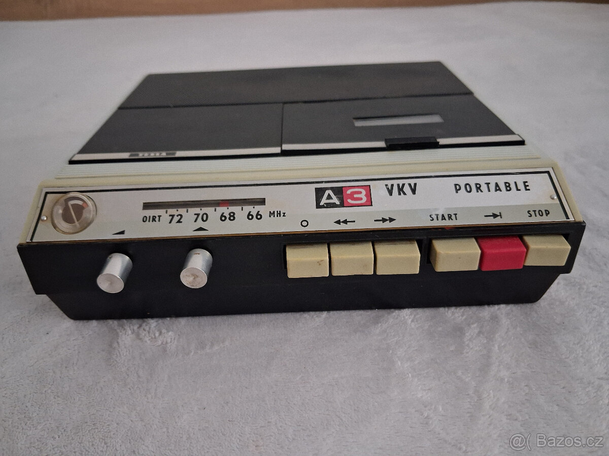 Kazetový magnetofón Tesla A3. - 8