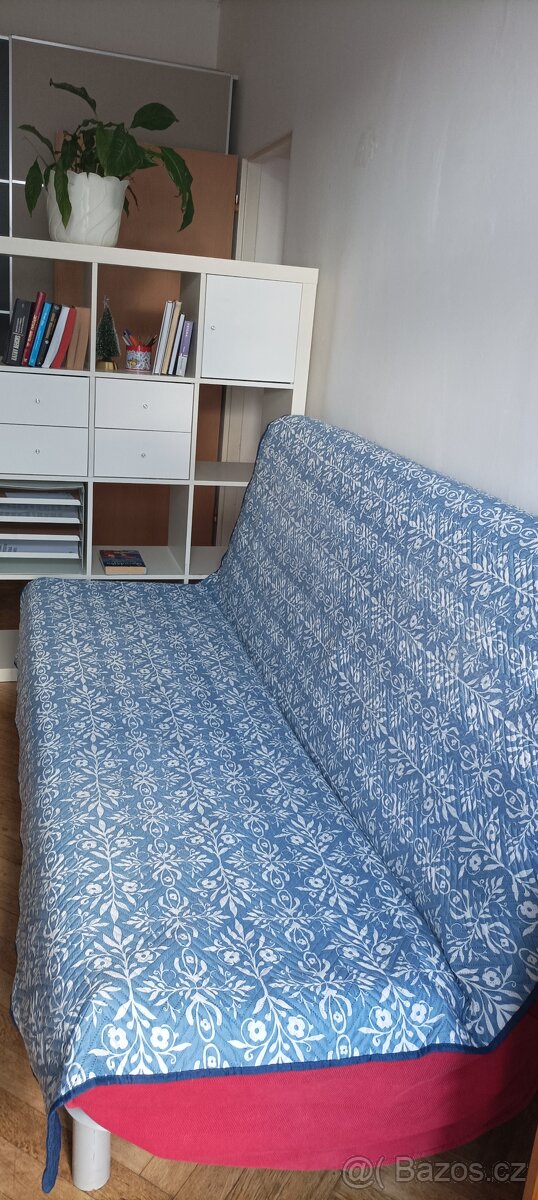 rozkládací gauč - 8