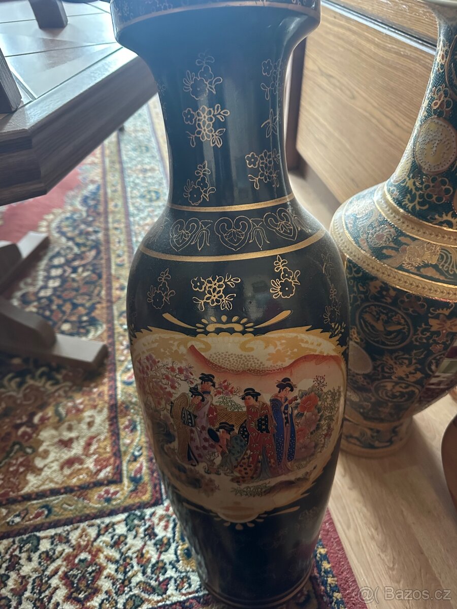 Dvě velké orientální vázy - 8