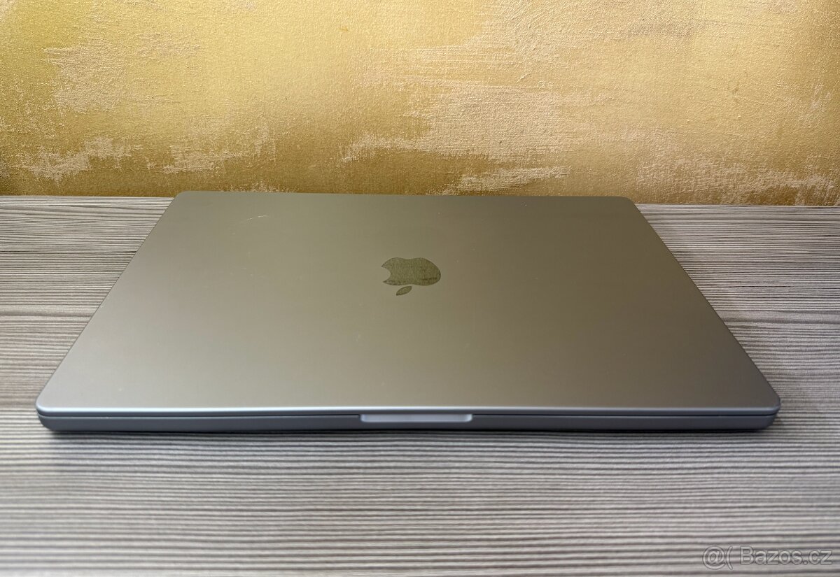 MacBook Pro 16" 2021 M1 Pro 16GB 512GB šedý - 8