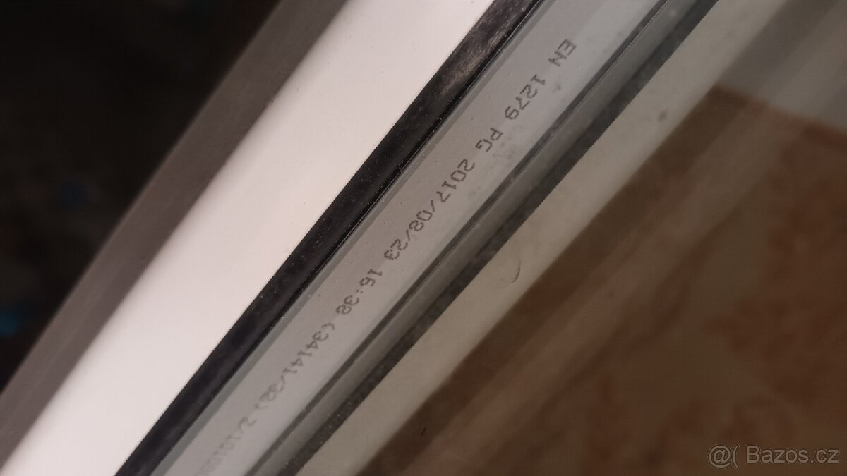 Plastové okno 145,5cm x 170cm - 8