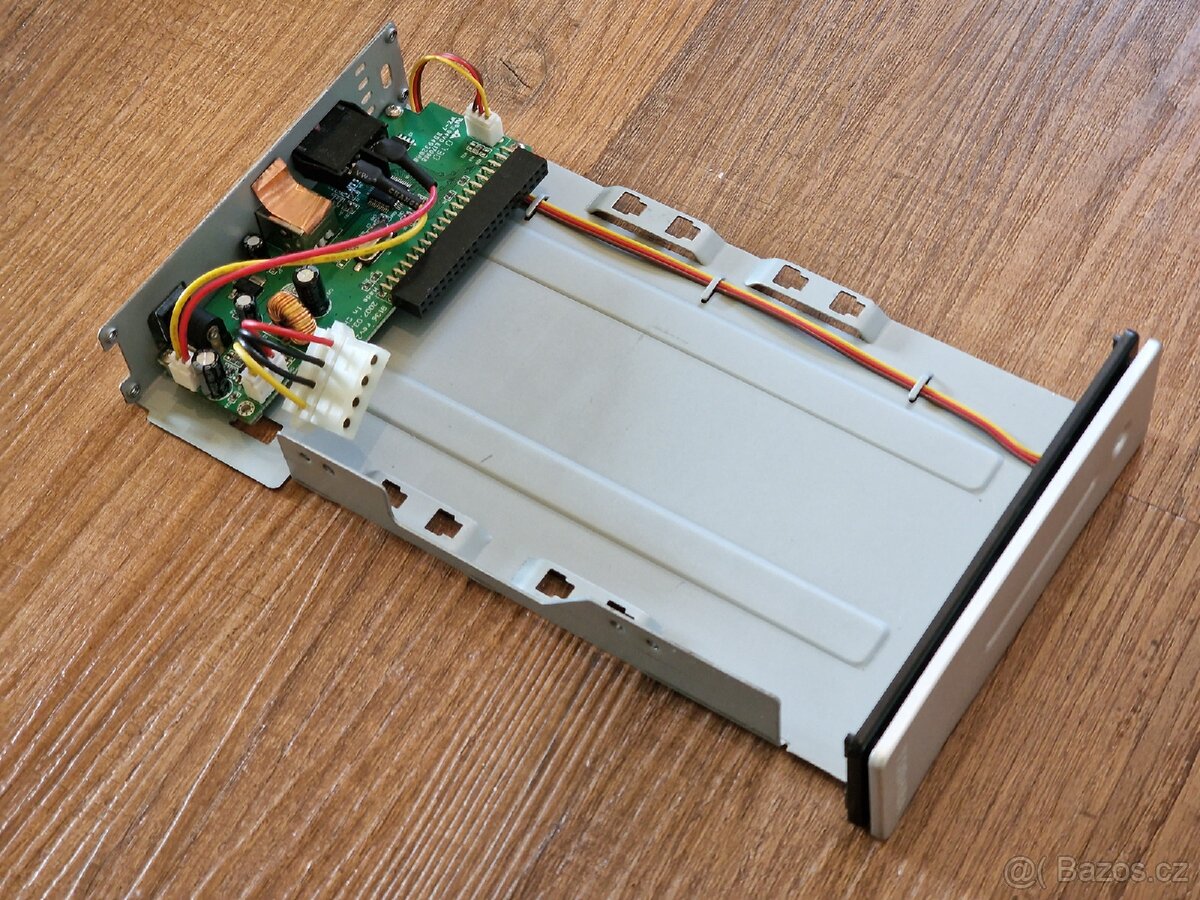 Toshiba krabička USB pro externí disk 3,5 - 8