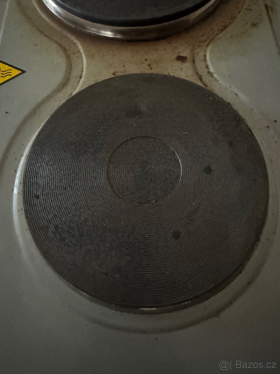 Dvouplotýnka s troubou - 8