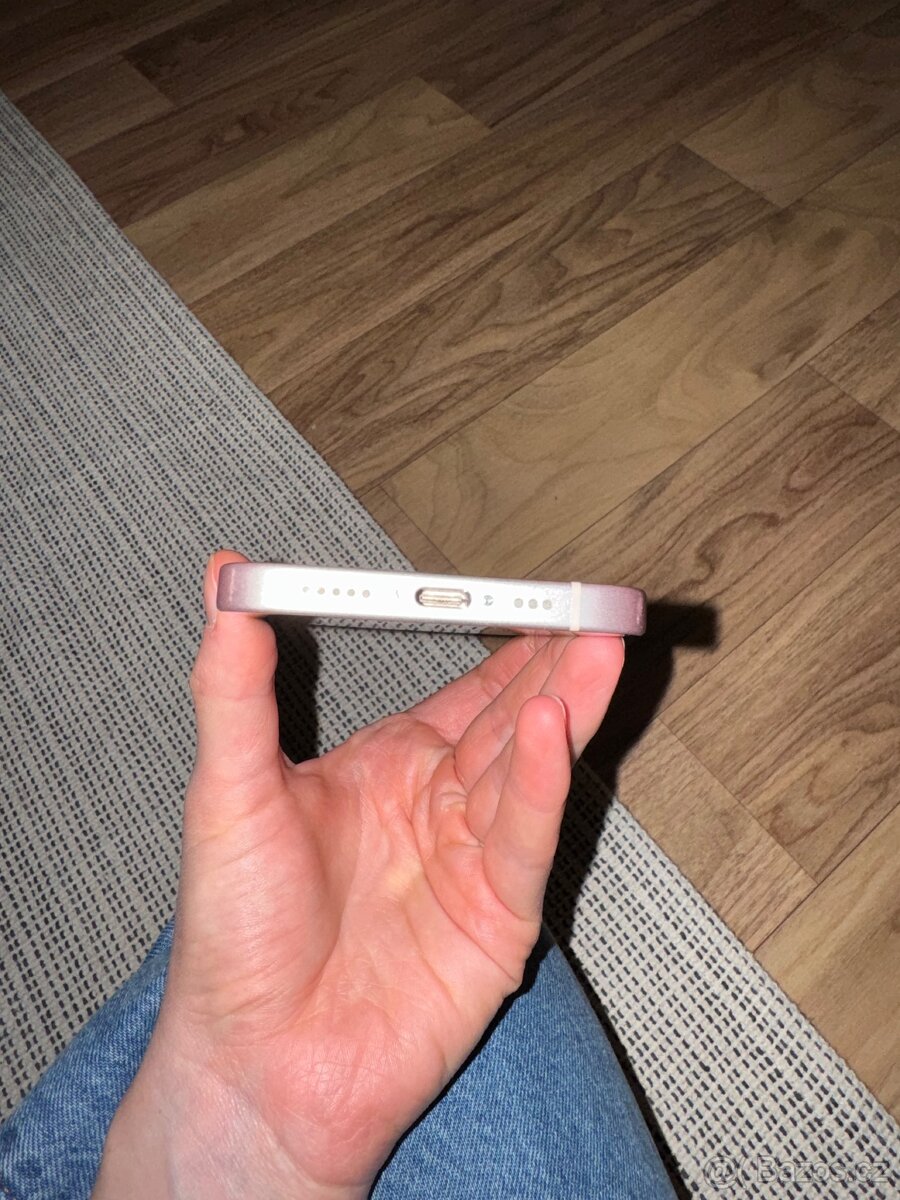 iPhone 15 růžový 128gb - 8
