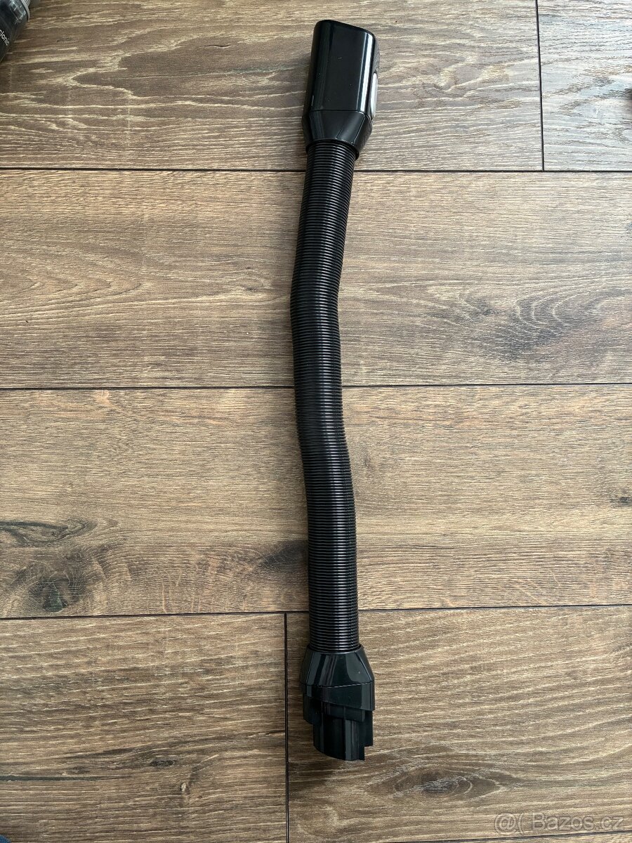 Tyčový vysavač - 8