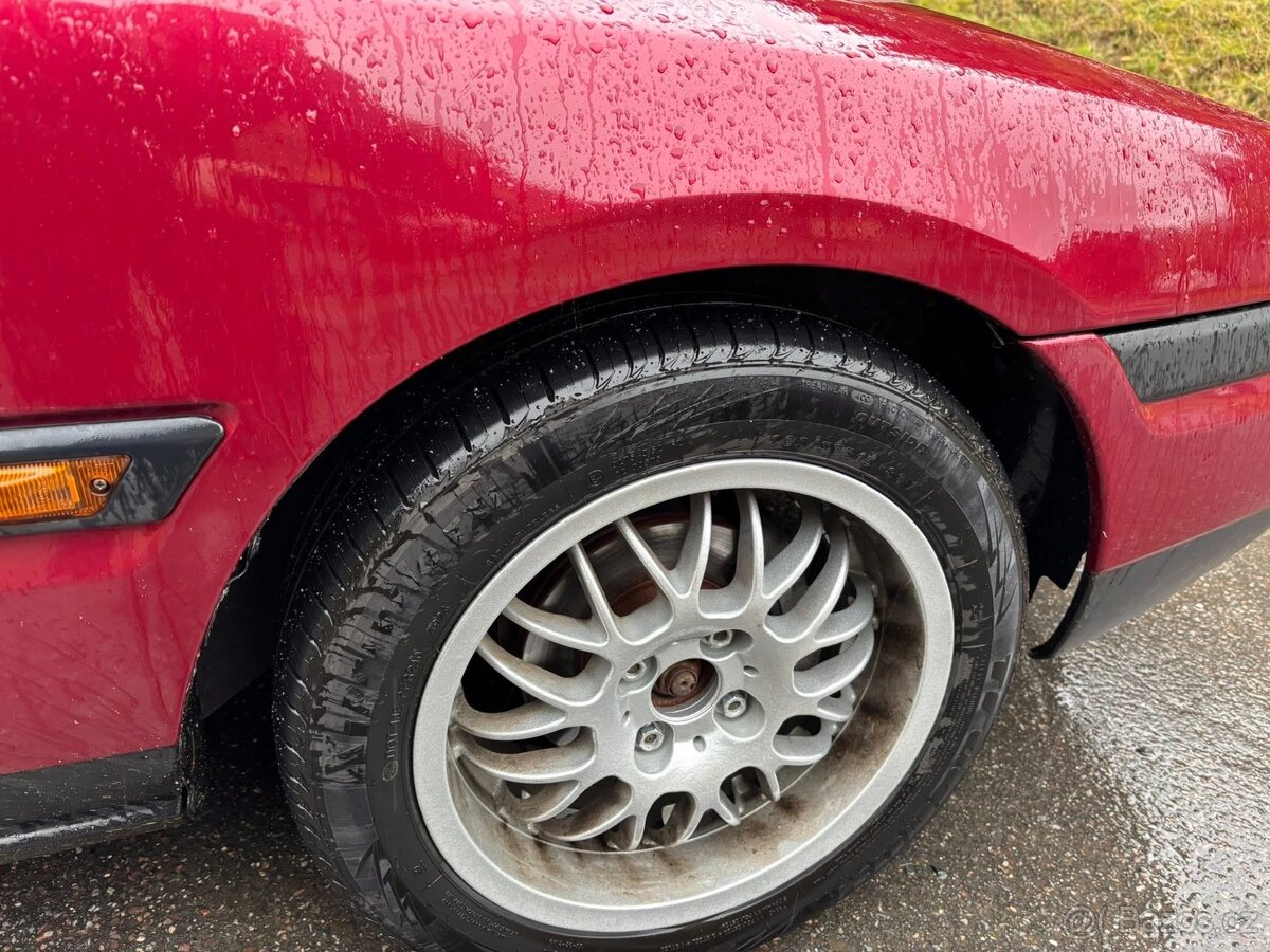 Mazda 323F BG - 8