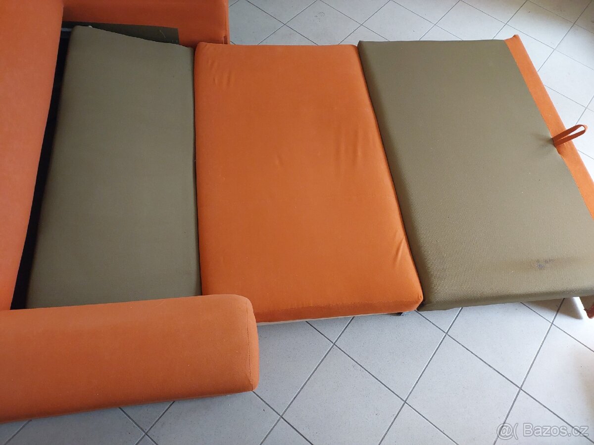 Rozkládací gauč - 8