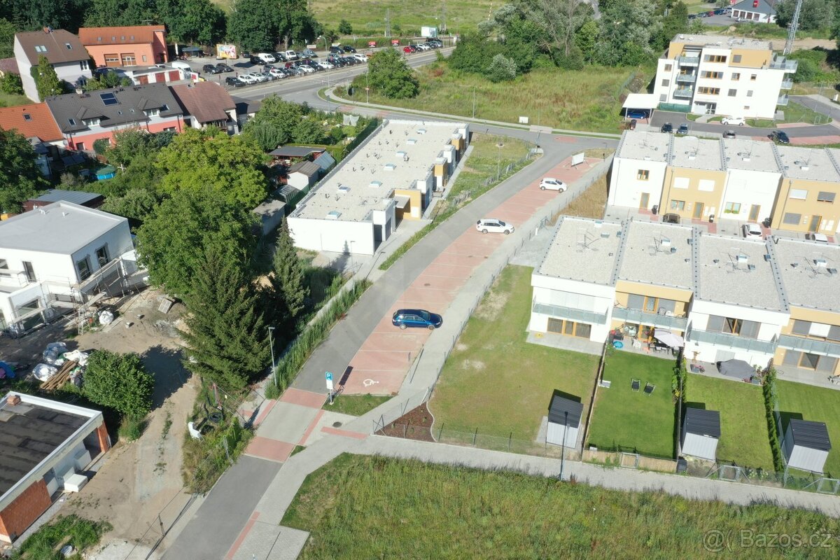 PRODEJ VENKOVNÍCH PARK. STÁNÍ, UL. BUKOVÁ, MLADÉ U ČB - 8