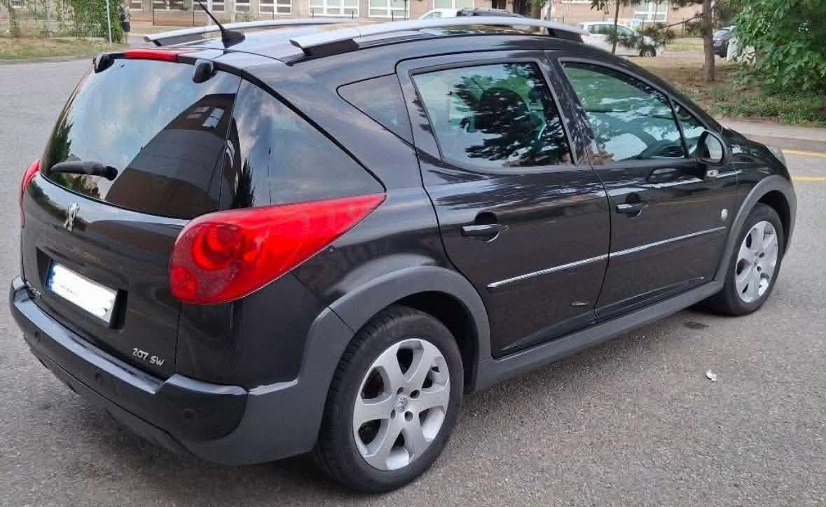 Peugeot 207 sw - 8