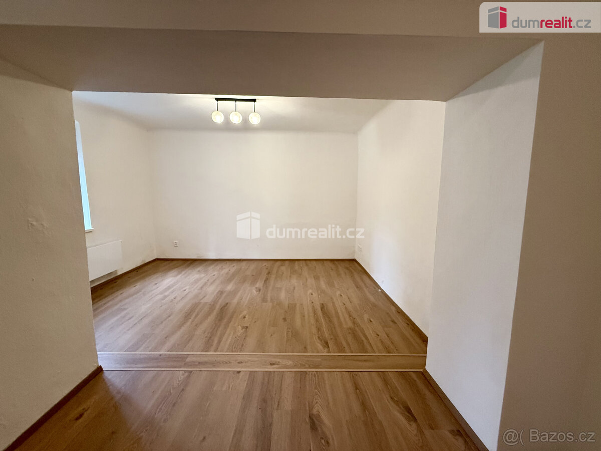 Prodej, byt 3+KK+vlastní předzahrádka (102 m2) , Třebízského - 8