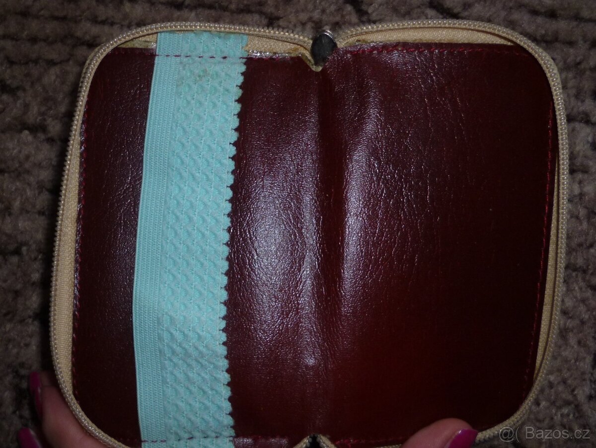 Peněženky, psaníčka a kabelka - SLEVY - 8