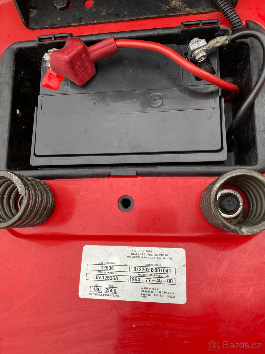 Zahradní traktůrek HURRICCANE - 8