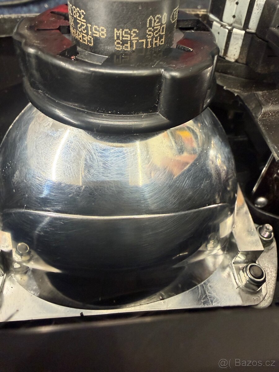 Xenon svetlomet Skoda Octavia 1 - 8