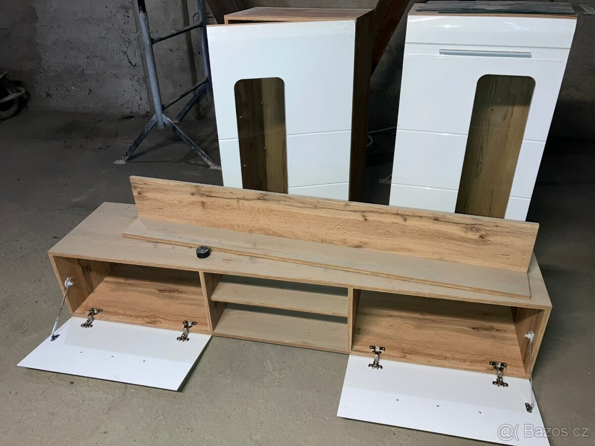 Obývací stěna za odvoz - 8