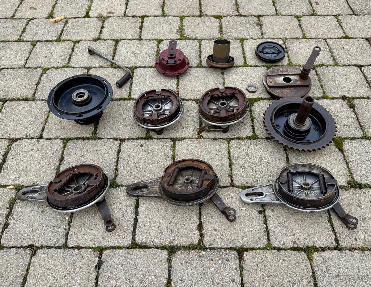 ČZ 125 B T 125 150 C - díly - 8